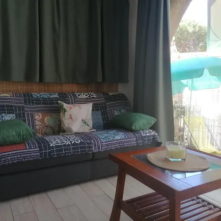 3 Pieces Terrasse Climatise Bord De Lumio (Corsica)