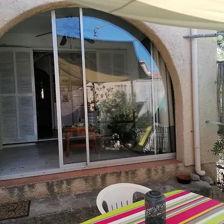 Apartment 2 Pieces Terrasse Climatise Proche