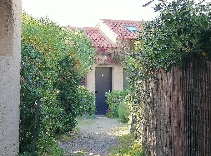 2 Pieces Terrasse Climatise Proche * Lumio (Corsica)