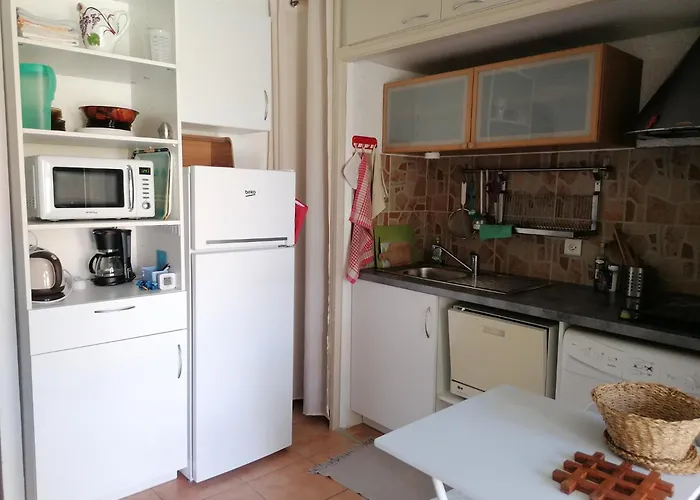 Apartment 2 Pieces Terrasse Climatise Proche *