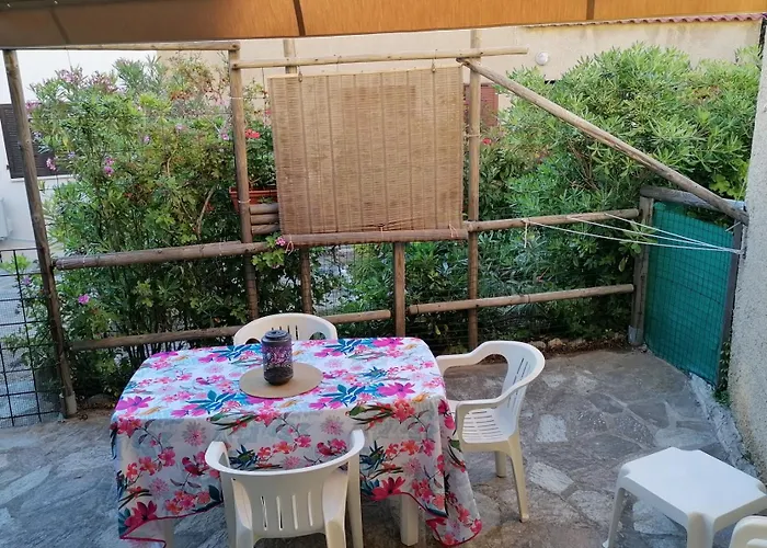2 Pieces Terrasse Climatise Proche * Lumio (Corsica)